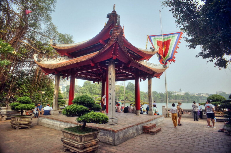 Ngoc Son Temple